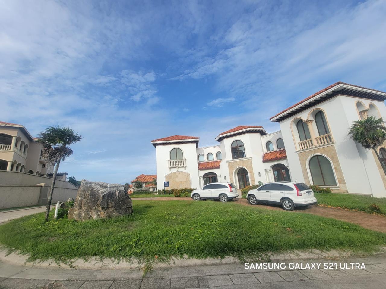 Roatan homes for sale